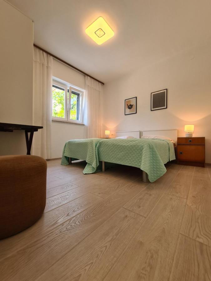 Apartments Viktorija Pula Luaran gambar